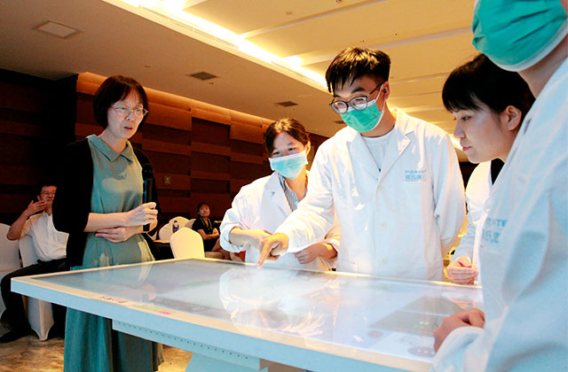 Participants at Workshop 1 by Professor Xiang Yang from Huashan Hospital affiliated to Fudan University at Body Interact Chinese Community meeting