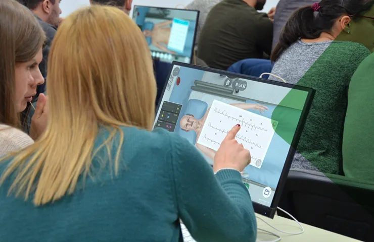 Teacher and Students with Virtual Patients