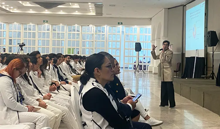 Pacientes virtuales en la educación médica